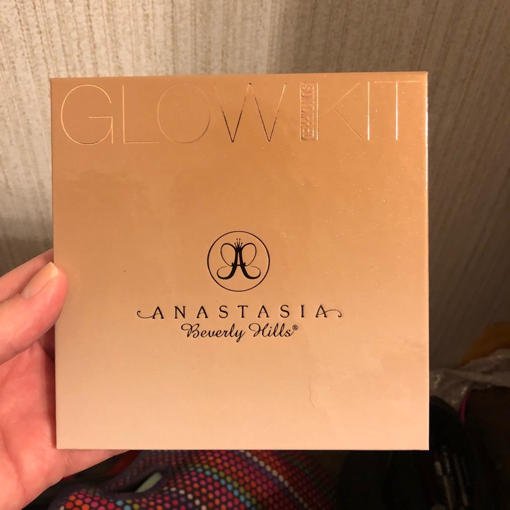 Anastasia Beverly Hill Glow Kit in Sun dipped